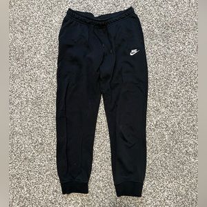 💕SOLD on another app💕Black Nike Jogger Sweats